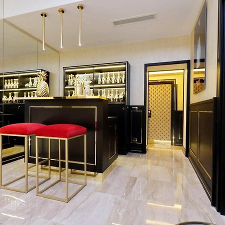 Spanish Hills Collection Luxury Suites & Jacuzzi Rome Exterior photo