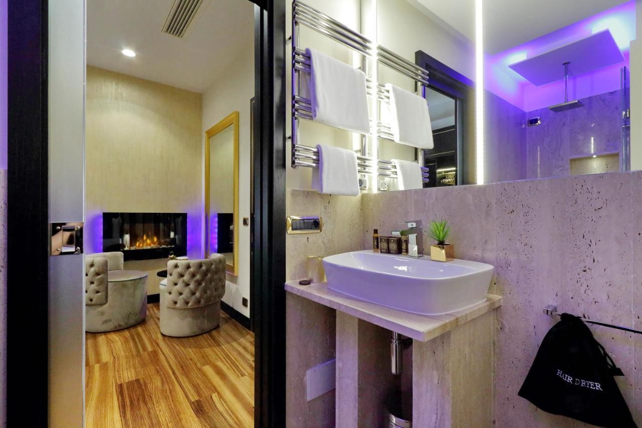 Spanish Hills Collection Luxury Suites & Jacuzzi Rome Exterior photo