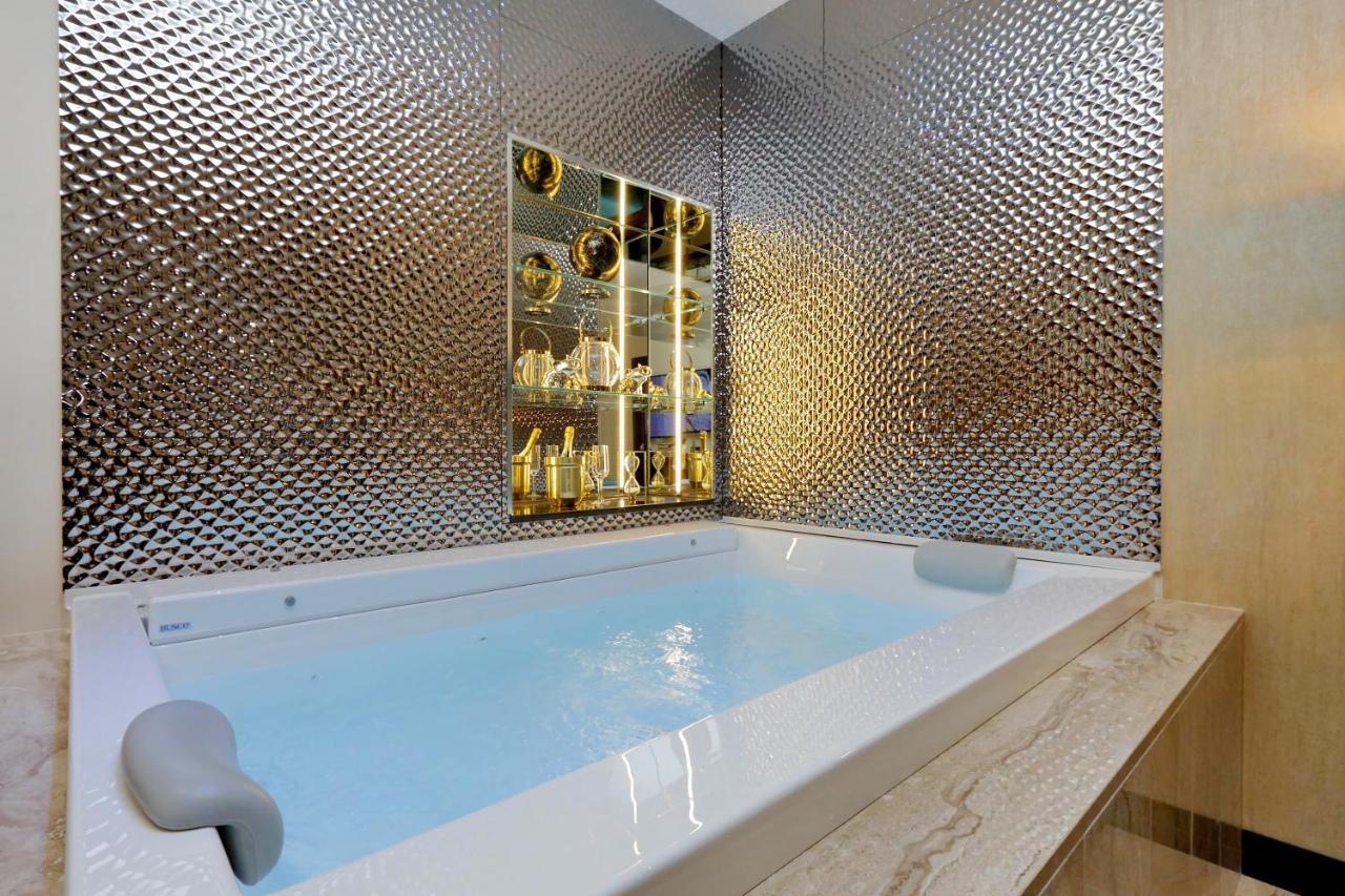 Spanish Hills Collection Luxury Suites & Jacuzzi Rome Exterior photo